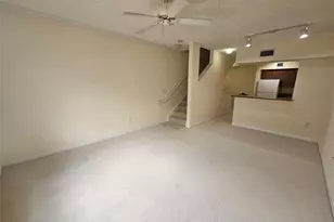 2961 NE 185th St, Miami, FL 33180 - Photo 5