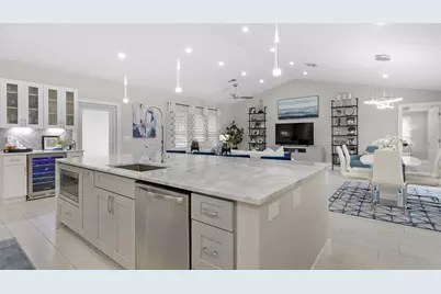 817 SE 13th Court, Deerfield Beach, FL 33441 - Photo 7