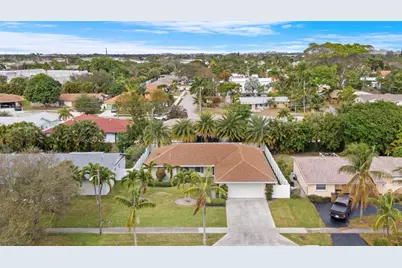 817 SE 13th Court, Deerfield Beach, FL 33441 - Photo 13