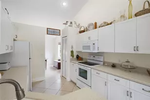 3800 Riverside Way, Delray Beach, FL 33445 - Photo 13