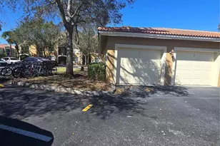 7970 N Nob Hill Rd, Tamarac, FL 33321 - Photo 15