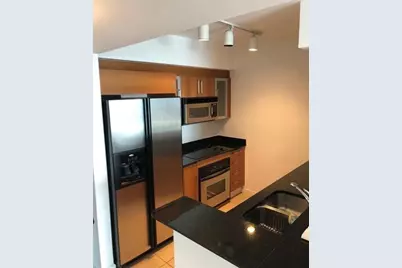 325 S Biscayne Boulevard #3224, Miami, FL 33131 - Photo 3