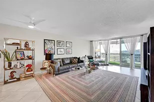 605 Oaks Dr, Pompano Beach, FL 33069 - Photo 7