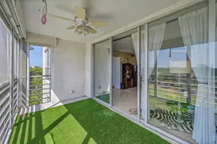 605 Oaks Dr, Pompano Beach, FL 33069 - Photo 27