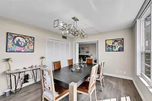 605 Oaks Dr, Pompano Beach, FL 33069 - Photo 13