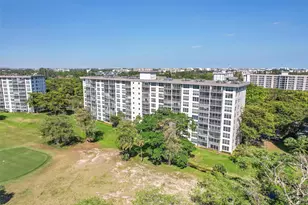 605 Oaks Dr, Pompano Beach, FL 33069 - Photo 37