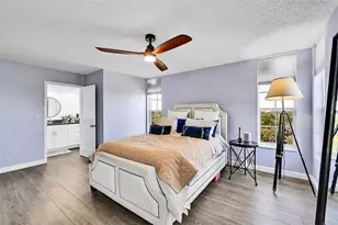 605 Oaks Dr, Pompano Beach, FL 33069 - Photo 17