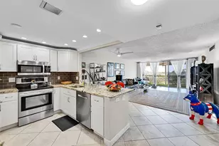 605 Oaks Dr, Pompano Beach, FL 33069 - Photo 1