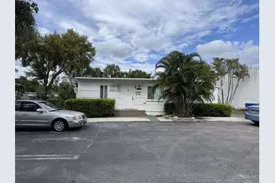 211 SW 2nd Court, Pompano Beach, FL 33060 - Photo 1