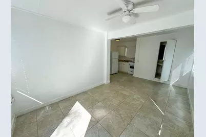 211 SW 2nd Court, Pompano Beach, FL 33060 - Photo 11