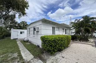 211 SW 2nd Ct, Pompano Beach, FL 33060 - Photo 7