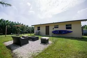 3424 Bacom Point Rd, Pahokee, FL 33476 - Photo 11