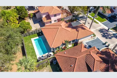 4755 NW 7th Manor, Pompano Beach, FL 33063 - Photo 7