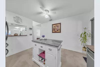 2790 NW 91st Avenue, Coral Springs, FL 33065 - Photo 11