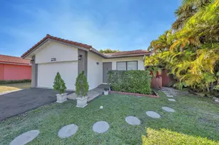 2790 NW 91st Ave, Coral Springs, FL 33065 - Photo 3