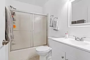 3900 NE 18th Ave, Oakland Park, FL 33334 - Photo 11