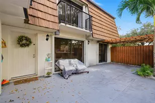 9142 SW 23rd St, Davie, FL 33324 - Photo 9