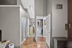 8225 NW 191st St, Hialeah, FL 33015 - Photo 21