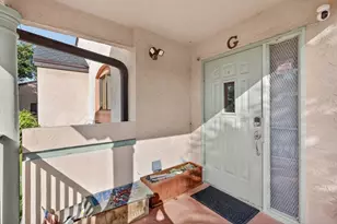 8225 NW 191st St, Hialeah, FL 33015 - Photo 13