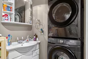 8225 NW 191st St, Hialeah, FL 33015 - Photo 25