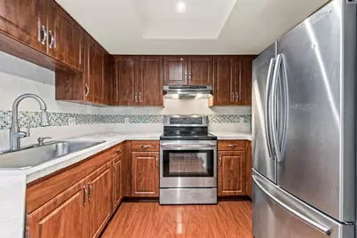 2005 SE 10th Avenue #410, Fort Lauderdale, FL 33316 - Photo 3