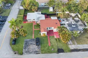 707 NE 15th St, Fort Lauderdale, FL 33304 - Photo 1