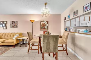 10803 W Clairmont Cir, Tamarac, FL 33321 - Photo 15