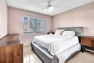 10803 W Clairmont Cir, Tamarac, FL 33321 - Photo 31