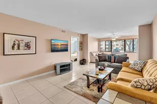 10803 W Clairmont Cir, Tamarac, FL 33321 - Photo 19