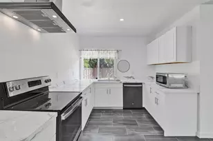 1904 SE 1st Ave, Fort Lauderdale, FL 33316 - Photo 3