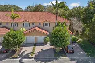 8204 Santa Monica Ave, Tamarac, FL 33321 - Photo 3