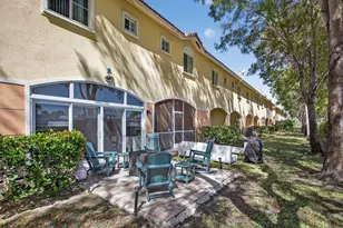 8204 Santa Monica Ave, Tamarac, FL 33321 - Photo 27