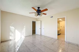 5935 Del Lago Cir, Sunrise, FL 33313 - Photo 23