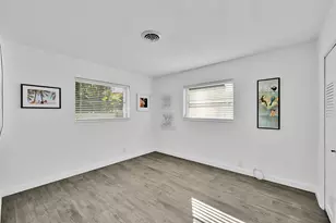 712 NE 34th Ct, Oakland Park, FL 33334 - Photo 15