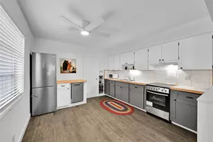 712 NE 34th Ct, Oakland Park, FL 33334 - Photo 9