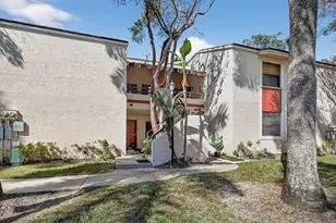 20110 NE 3rd Ct, Miami, FL 33179 - Photo 33