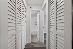 20110 NE 3rd Ct, Miami, FL 33179 - Photo 25