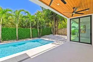 3755 Solana Rd, Miami, FL 33133 - Photo 11