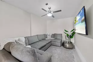 910 Jasmine Dr, Delray Beach, FL 33483 - Photo 35