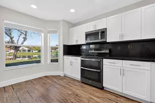 2450 NW 186th Ave, Pembroke Pines, FL 33029 - Photo 21