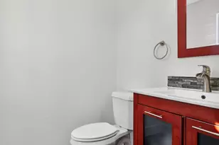 2450 NW 186th Ave, Pembroke Pines, FL 33029 - Photo 9