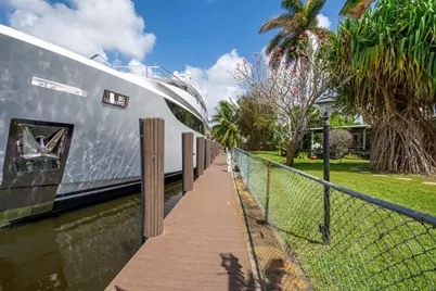 2337 SW 27th Avenue, Fort Lauderdale, FL 33312 - Photo 19