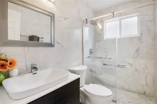 922 Orange Isle, Fort Lauderdale, FL 33315 - Photo 3