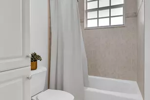 6806 Lakeside Circle, Davie, FL 33314 - Photo 51