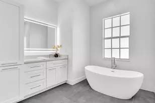 6806 Lakeside Circle, Davie, FL 33314 - Photo 43