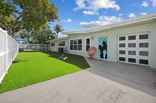 2675 NE 24th St, Lighthouse Point, FL 33064 - Photo 27