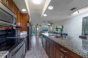 1009 NE 23rd Dr, Wilton Manors, FL 33305 - Photo 11