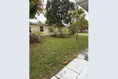 4958 NW 48th Avenue, Tamarac, FL 33319 - Photo 19