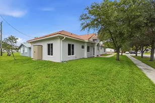 911 NE 12th Ave, Pompano Beach, FL 33060 - Photo 47