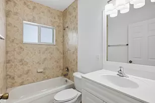 911 NE 12th Ave, Pompano Beach, FL 33060 - Photo 43